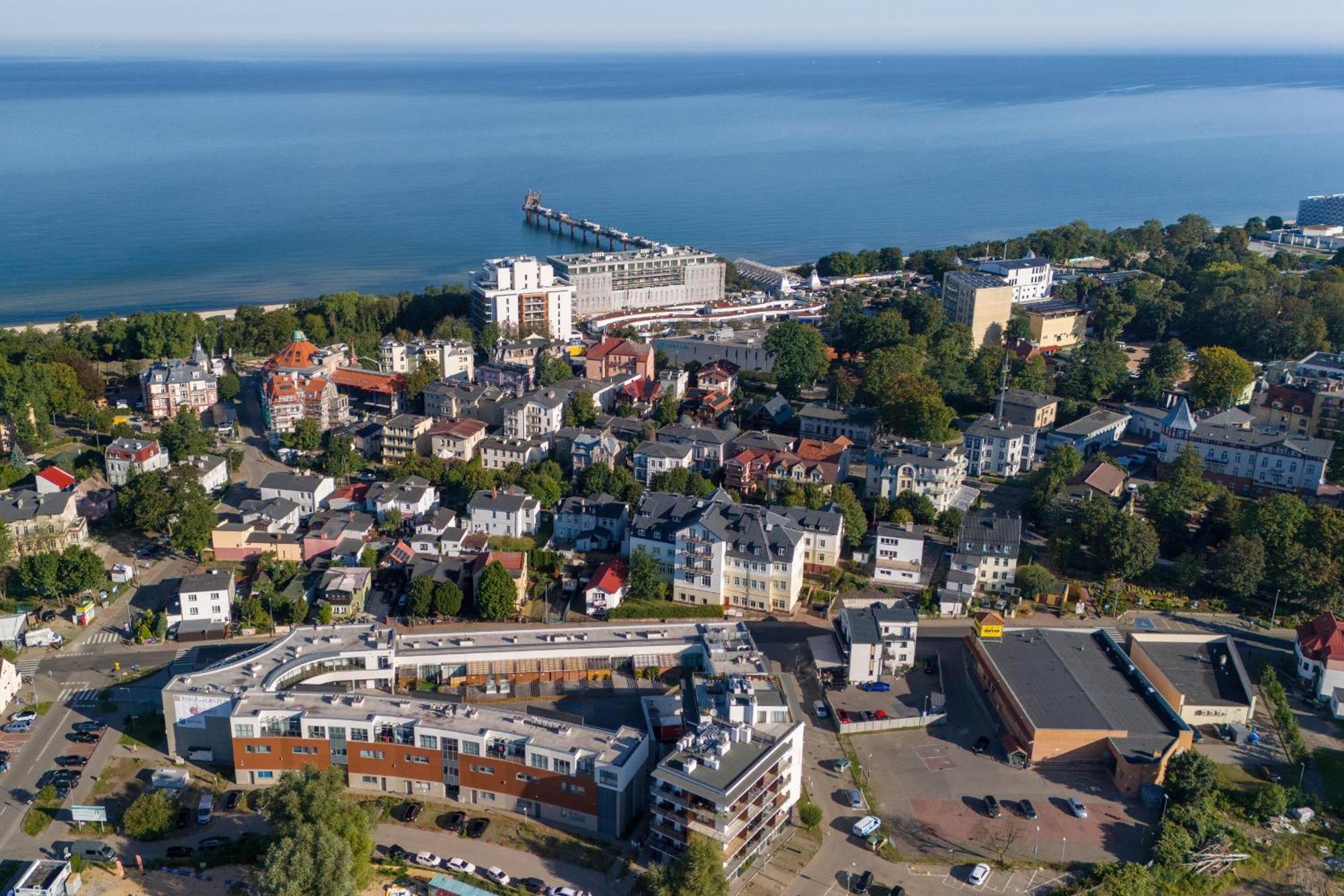 Bel Mare Resort Apartment With Parking By Noclegi Renters Miedzyzdroje Exterior photo